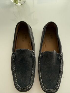 Riomar Men's Charcoal Suede Loafers